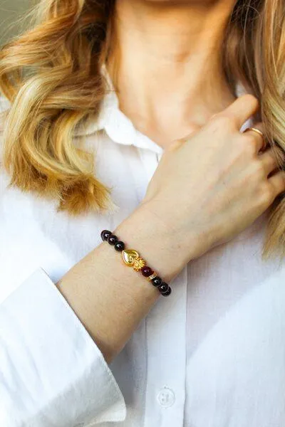 Divasya Divasya Armband "Golden Heart" mit Granat & Mondstein – Produktbild 2 von 4