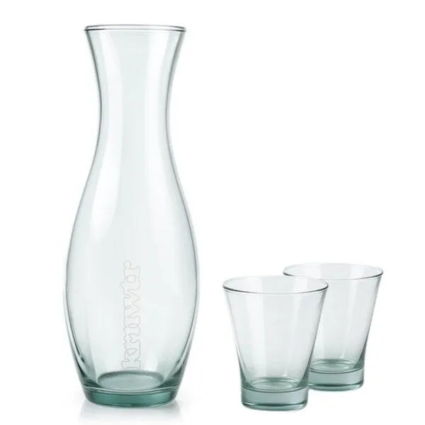 Good To Give Good To Give Wasserkaraffe aus recyceltem Glas mit 2 Trinkgläsern – Produktbild 1 von 4