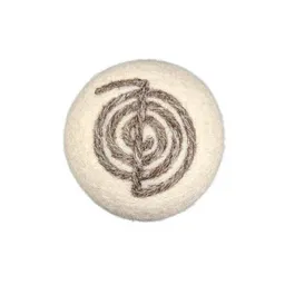 Wooliie Wooliie Handgefertigter Ball aus 100 % naturbelassener Schurwolle – Cho Ku Rei – Produktbild 1 von 1