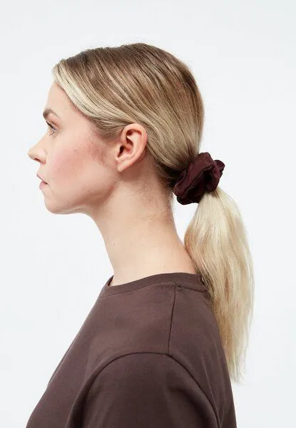 Givn Berlin Givn Berlin Scrunchie aus TENCEL GBSina, Wine red (tencel), – Produktbild 2 von 3