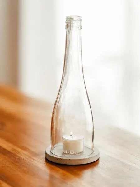 MaBe MaBe Wein Windlicht passend für jeden Tisch, Sideboard, Tresen - egal ob innen oder außen, Transparent, – Produktbild 1 von 3