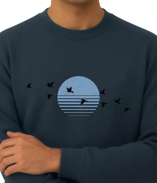 Spreecult Spreecult Sonne und Vögel - Unisex Sweatshirt - Bio und Fair - Natur Nacht Berge Wasser, Denim (blau), – Produktbild 2 von 4