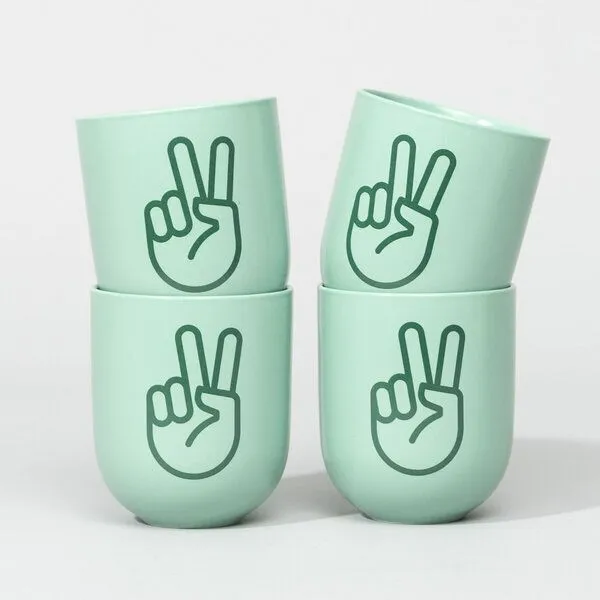 Fyngers Fyngers Handgemachter Becher aus Porzellan - Modell PEACE - Füllmenge 330ml - Mattlasur, Türkis, – Produktbild 4 von 4