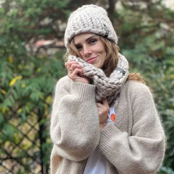 PANAPUFA PANAPUFA Handgestrickte Chunky Beanie – 100 % Merinowolle, Beige, – Produktbild 5 von 8