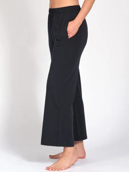 Magadi Magadi Yogahose NAOMI aus Naturmaterial, mit Taschen, Schwarz, – Produktbild 3 von 4