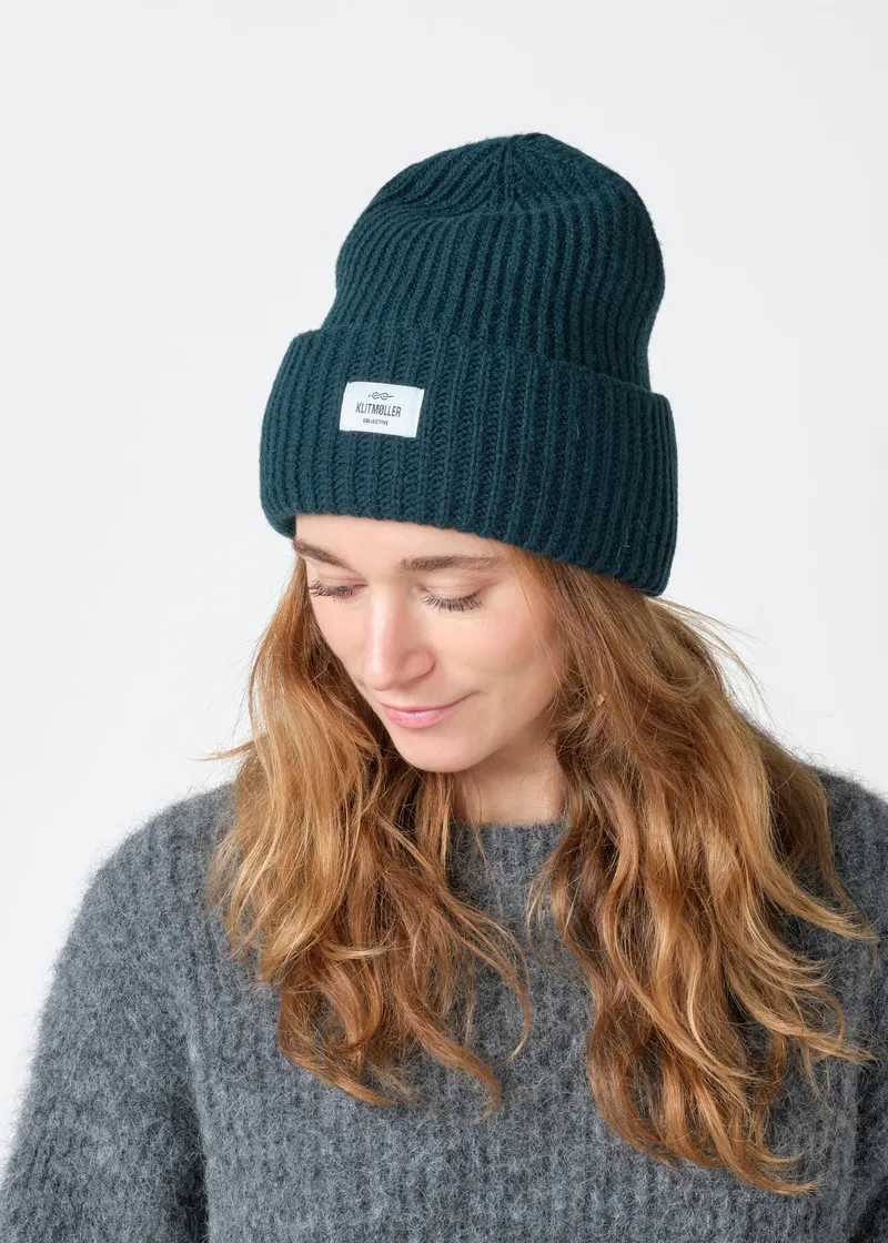 Klitmøller Wide Rib Beanie aus Merinowolle, Moss red, – Produktbild 1 von 2