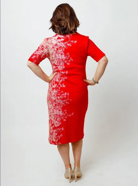 Peaces.bio - handbedruckte Biomode Peaces.bio - handbedruckte Biomode Wasserfallkleid Föhrenzauber Rot, Rot, – Produktbild 2 von 4