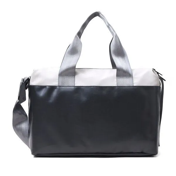 7clouds 7clouds Laptop Umhängetasche Erkan 7.1, Black-fog grey, – Produktbild 4 von 4