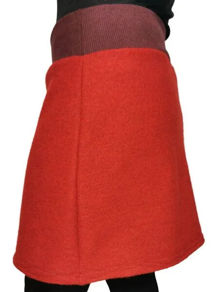 liebewicht Rock Wollrock kurz Wollwalk bio Unikat mit Stickerei liebewicht, Rot, – Produktbild 5 von 8
