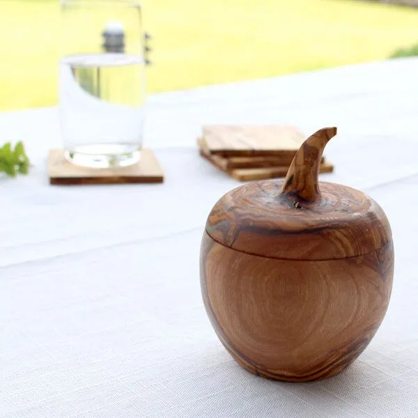 Mitienda Shop Mitienda Shop Salzdose mit Deckel und Salzschippchen aus Holz – Produktbild 4 von 4