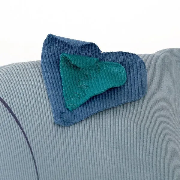 HANDGEDRUCKT Kissen HANDGEDRUCKT Pferdeliebe, Taubenblau, – Produktbild 4 von 4