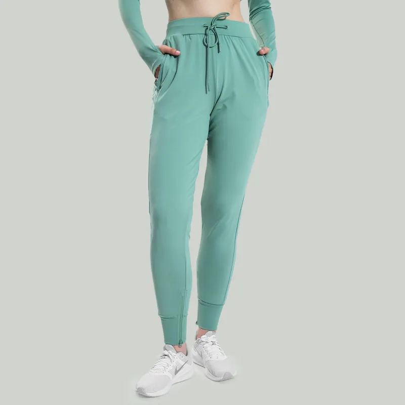GymBeam OG1 STRIX ULTRA Sporthose für Frauen in Agave XS – Produktbild 1 von 1