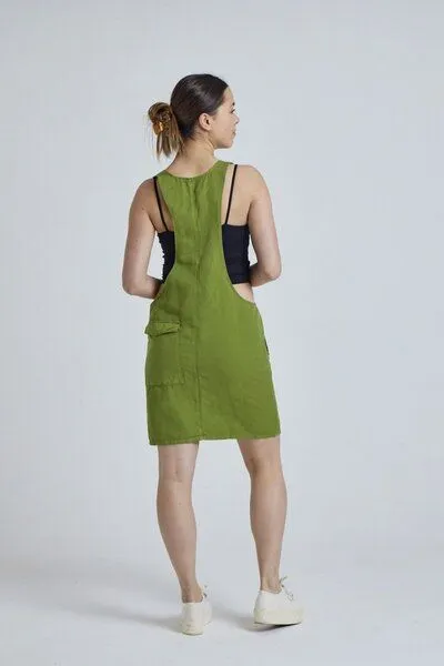 Flax and Loom Flax and Loom Leinen Latzkleid Peggy, Spring green (grün), – Produktbild 6 von 6