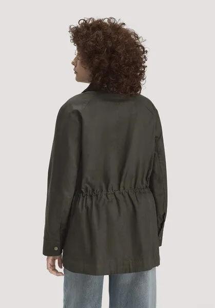 hessnatur hessnatur Wachsjacke Regular aus reiner Bio-Baumwolle, Oliv, – Produktbild 2 von 4