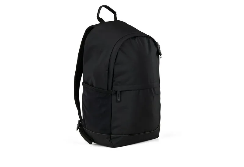 Satch Satch Freizeitrucksack Freizeitrucksack FLY Pure Black, Kollektion 2025 (1 Stück), Freizeittasche, Schulrucksack, Sporttasche, Schwarz, – Produktbild 2 von 4