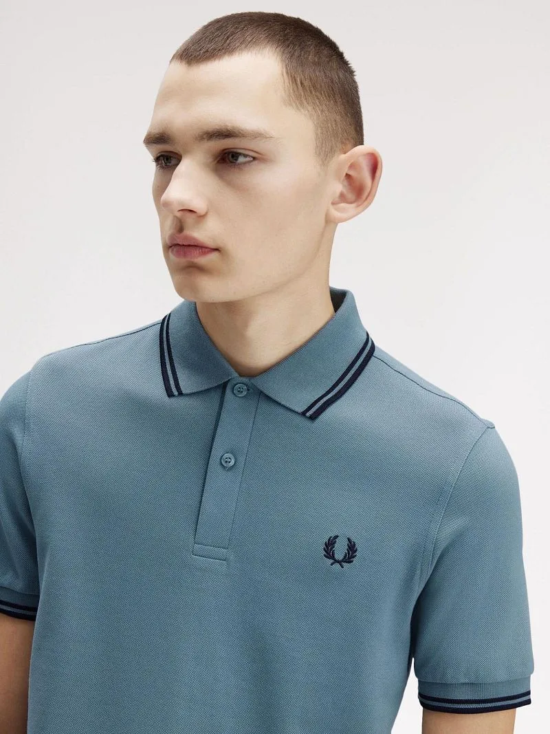 Fred Perry Fred Perry Polo Twin Tipped M3600 Blau Z56 - Größe M, Blau, – Produktbild 3 von 5