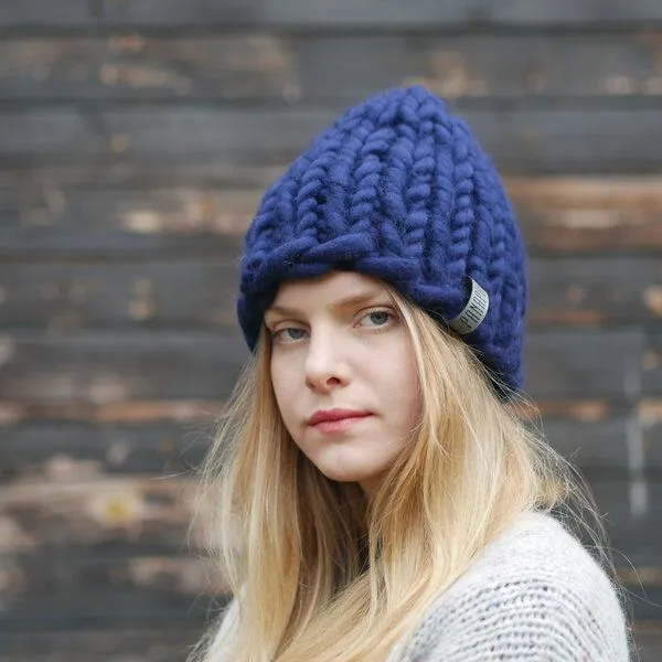 PANAPUFA PANAPUFA Handgestrickte Chunky Beanie – 100 % Merinowolle, Navy marine blau, – Produktbild 2 von 6