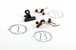 STUDIO KARAMELO STUDIO KARAMELO Adventskalender Zahlen mit Ranken zum Aufkleben | Recyclingpapier – Produktbild 1 von 1