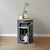 Lockengelöt Lockengelöt Minibar mit Tür aus einem kleinen Ölfass, Schiefergrau (gepulvert), – Produktbild 2 von 3
