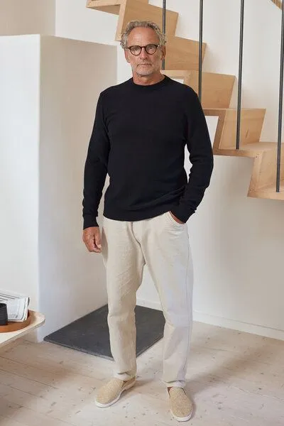 About Companions About Companions Klassischer Crewneck-Strickpullover MORTEN aus Bio-Baumwollgarn, Schwarz (eco knotted black), – Produktbild 4 von 4