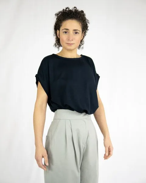 keijn keijn Shirt MARI - Sweatshirt aus Tencel mit Rückenausschnitt – Produktbild 1 von 4