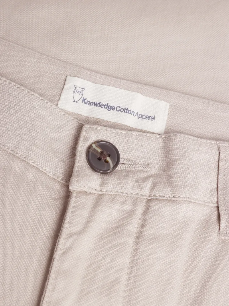 KnowledgeCotton Apparel KnowledgeCotton Apparel Damen vegan Hose Damen Iris Slim Pique Light Feather Gray, Hellgrau, – Produktbild 2 von 2