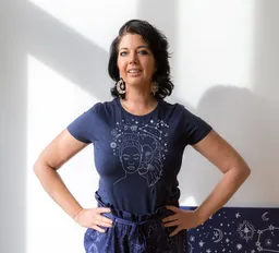 Sophia Schneider-Esleben Sophia Schneider-Esleben Zodiac, Damen T-Shirt aus Bio-Baumwolle – Produktbild 1 von 1