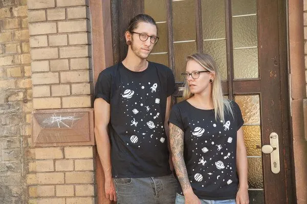 päfjes päfjes Lost in Space - Fair Wear Bio Männer T-Shirt - Black – Produktbild 3 von 3
