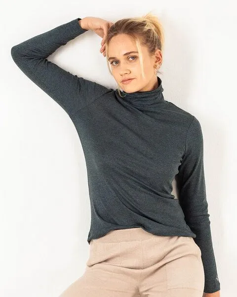 Alma & Lovis Alma & Lovis Rollkragenshirt aus Bio-Baumwoll-Jersey | Melange Rolli, Dunkelgrün, – Produktbild 1 von 4