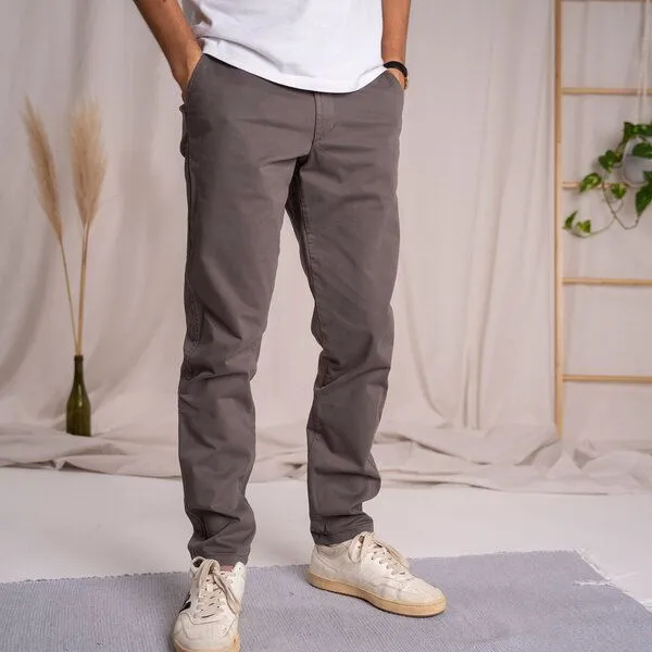 Vresh Clothing Vresh Clothing Vabiolo - Chino aus Biobaumwoll-Mix, Grau, – Produktbild 1 von 4