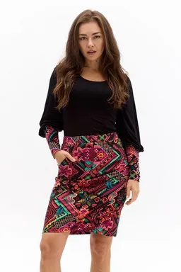 KOKOworld Rock Panama – Eng anliegender – In Knielänge – Wickelschnitt – Praktische Tasche – Farbenfroher einzigartiger Print von KOKOworld – Fair produziert in Polen – Produktbild 1 von 1