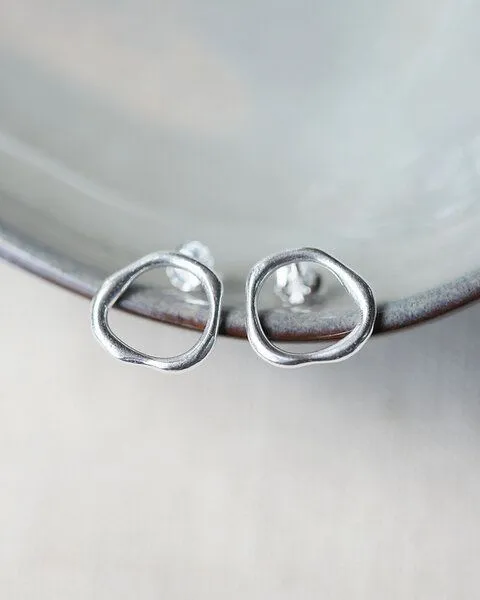 pikfine pikfine Organische Ohrstecker "Elva", Silber, – Produktbild 1 von 3