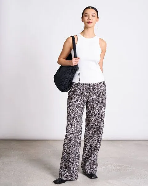 JAN N JUNE JAN N JUNE Baumwoll-Hose SOBY GOTS, Leo print, – Produktbild 1 von 4
