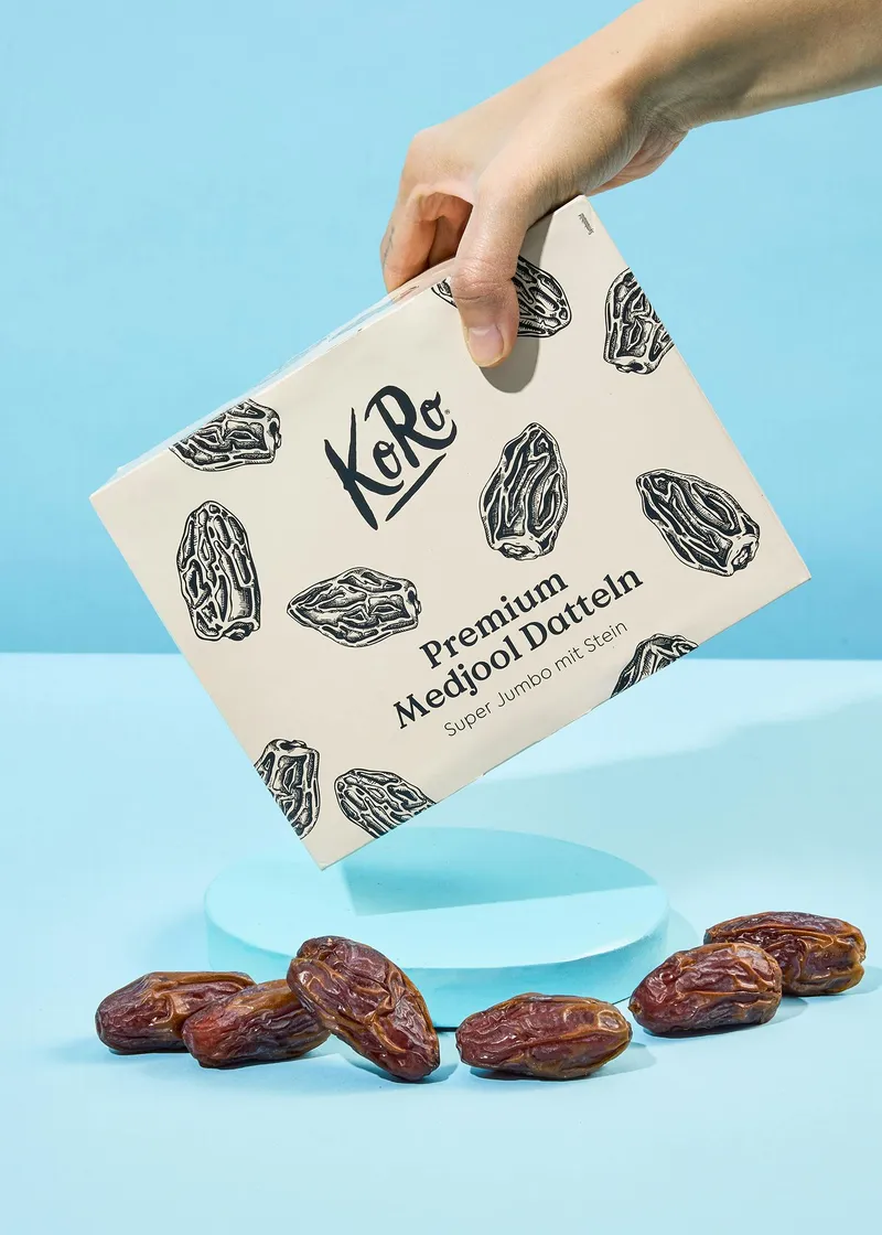 KoRo Premium Medjool Datteln mit Stein 1 kg – Produktbild 3 von 5