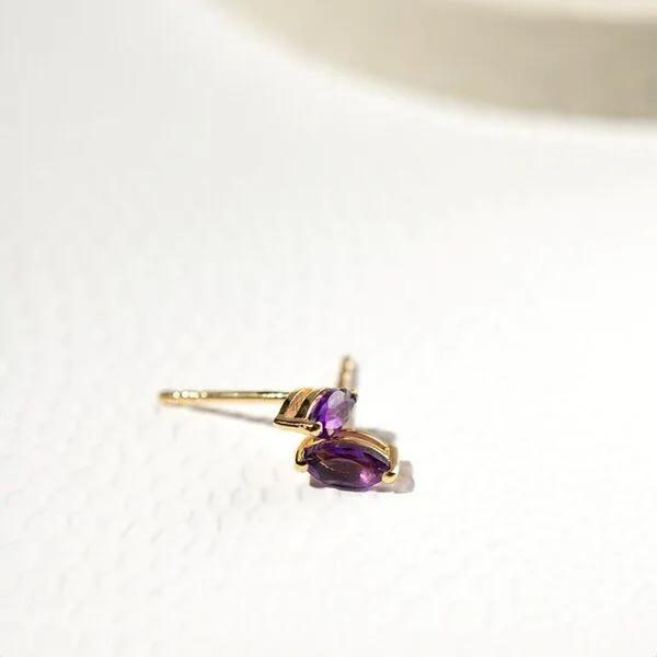 Eppi Eppi Minimalistische silberne Ohrringe mit Amethysten Andine, Gelb, – Produktbild 2 von 3