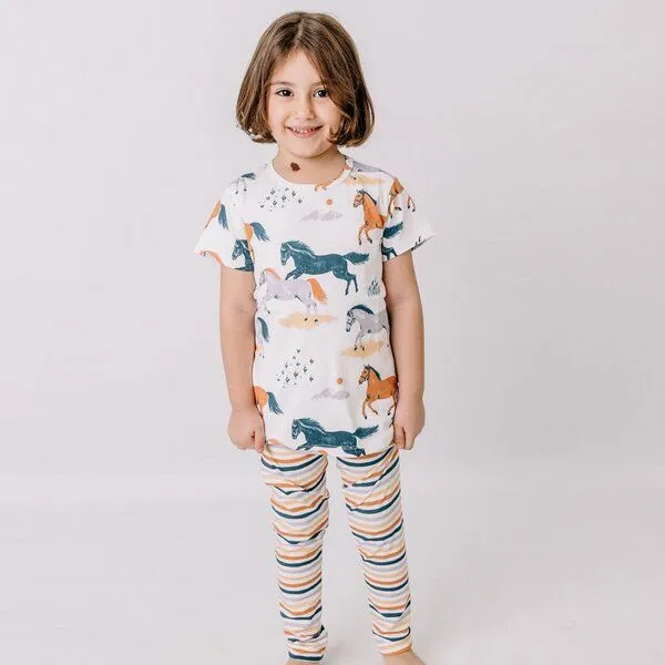 Walkiddy Happy Horses T-Shirt Kinder Bio-Baumwolle – Kurzarmshirt von Walkiddy mit fröhlichem Pferde-Print – nachhaltige, hautfreundliche & langlebige Qualität von Walkiddy, Blau, – Produktbild 1 von 3