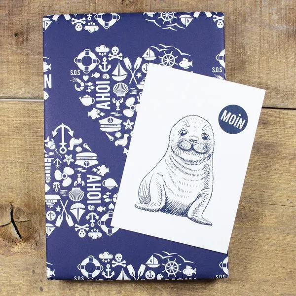 Bow & Hummingbird Bow & Hummingbird Postkarte "Moin Seehund" – Produktbild 3 von 4
