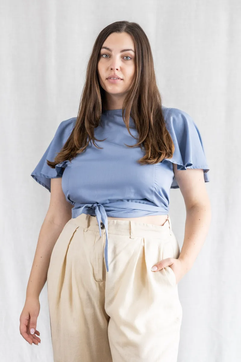 Jyoti - Fair Works Jyoti - Fair Works Damen vegan Wickelbluse Neeraj Blau, Hellblau, – Produktbild 2 von 2