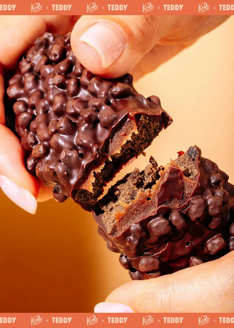 KoRo Limited Edition: Teddy Veganer Proteinriegel Schokolade Brownie 55 g – Produktbild 5 von 5