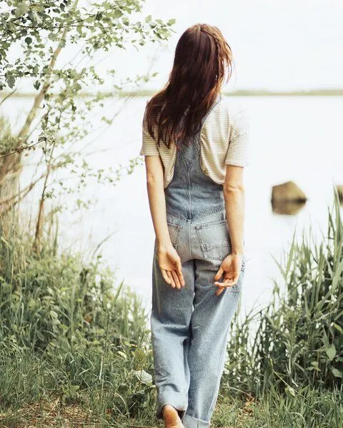 Kuyichi Kuyichi Latzhose Jonna Dungaree Light Denim – Produktbild 3 von 3