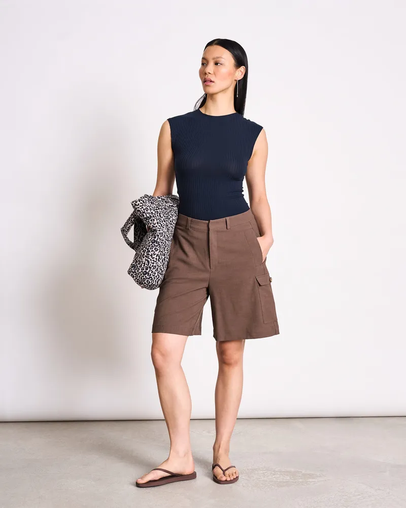 JAN N JUNE JAN 'N JUNE Damen vegan T-Shirt Rippe Apis Nightfall, Extra dunkelblau, – Produktbild 1 von 2