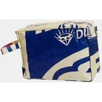 REFISHED fair fashion REFISHED fair fashion Necessaire 'WASH ME' - upcycelte Zementsäcke – Produktbild 1 von 1