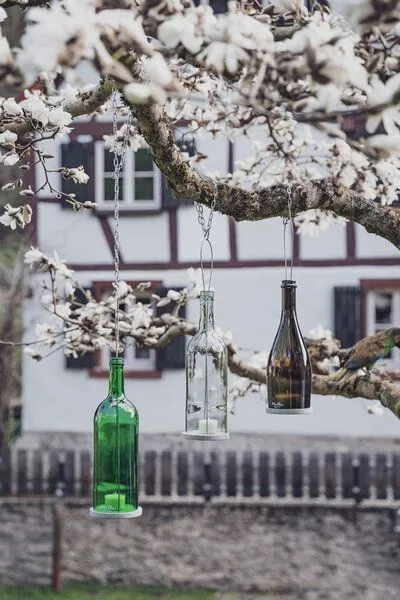 MaBe MaBe hängeWINDLICHT® aus der Sektflasche - witzige & nachhaltige Geschenkidee, Oliv, – Produktbild 3 von 4