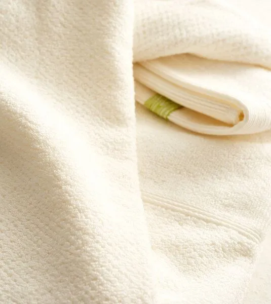 Kushel Towels Kushel Towels Gästehandtuch aus Biobaumwolle & TENCEL Modal, Cloud white, – Produktbild 3 von 3