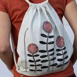 Cmig Cmig Waldblumen Beutel / Gymbag in natur weiß – Produktbild 1 von 1