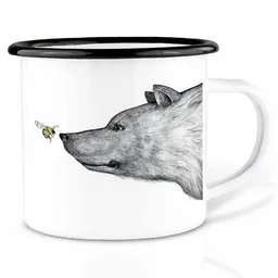 LIGARTI Emailletasse »Die Begegnung« von LIGARTI | 300 oder 500 ml | handveredelt in Deutschland | Cup, Kaffeetasse, Emaillebecher, Camping Becher – Produktbild 1 von 1
