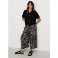 recolution Damen Hose aus LENZING ECOVERO Viskose - SEQUOIA ZEBRA - recolution – Produktbild 1 von 1