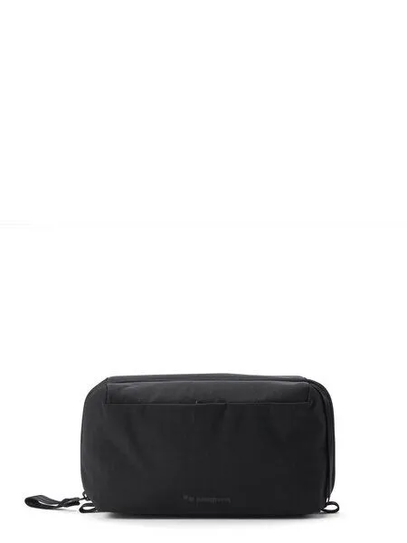 PINQPONQ PINQPONQ Washbag - Kulturbeutel, Crinkle black, – Produktbild 1 von 2