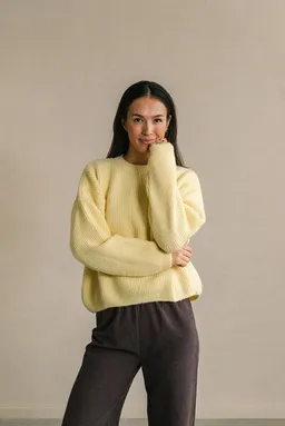 The View Yoga The View Yoga Anna Sweater Yellow – Produktbild 1 von 1