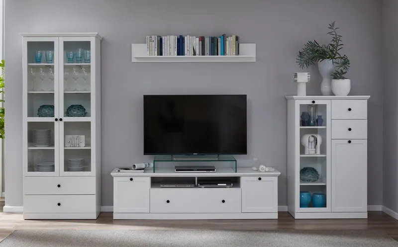 Home affaire Wohnwand Örebro, (Set, 4-St), zeitloser Landhausstil, mit Vollauszug, Beleuchtung optional, Weiß, – Produktbild 1 von 5